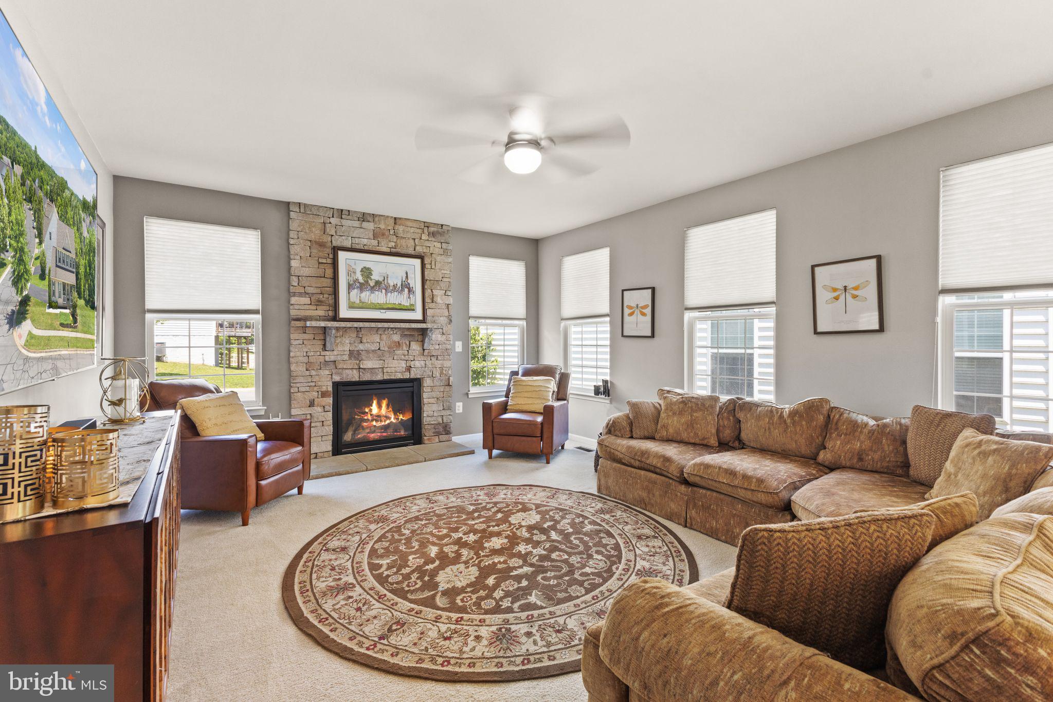 MOUNTAIN VALLEY - Residential