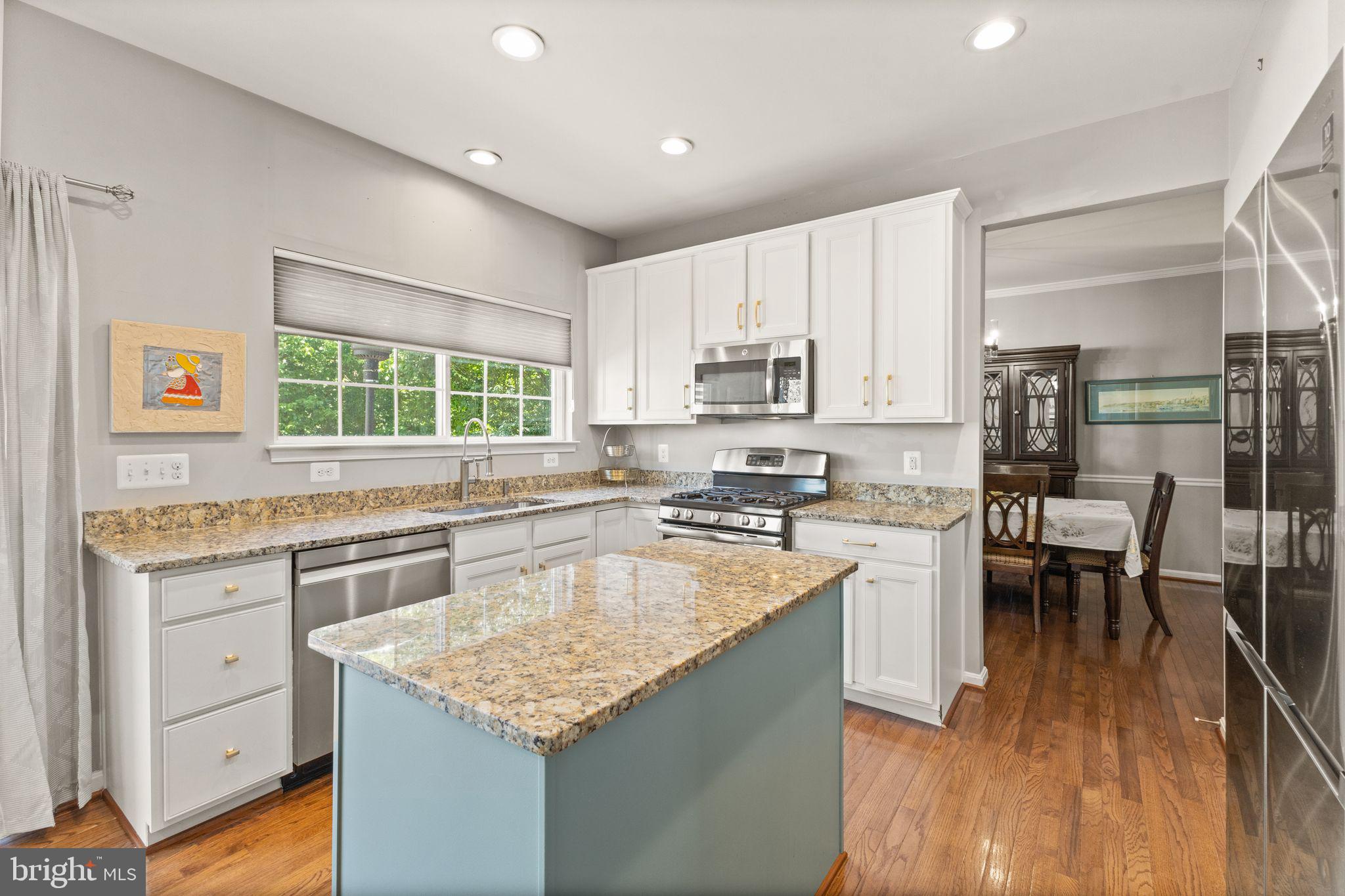 MOUNTAIN VALLEY - Residential