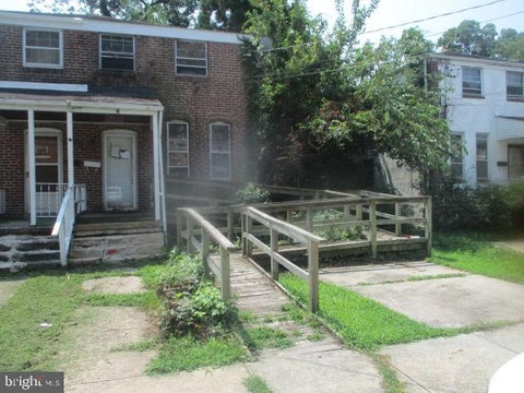 Townhouse For Sale - 1671 Yakona Road<br/> Baltimore County, BALTIMORE, MD 21286