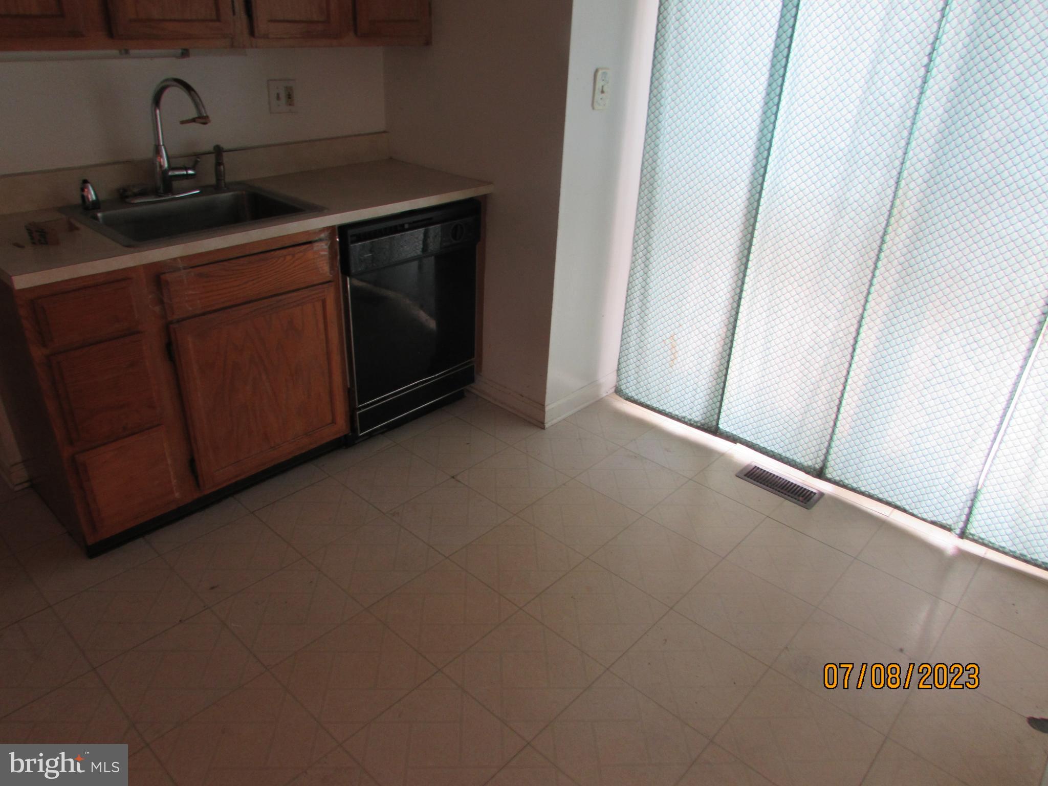 BRIGHTON - Residential