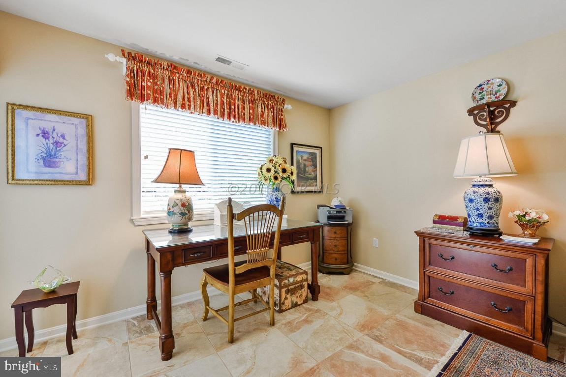 HERON HARBOUR - Residential