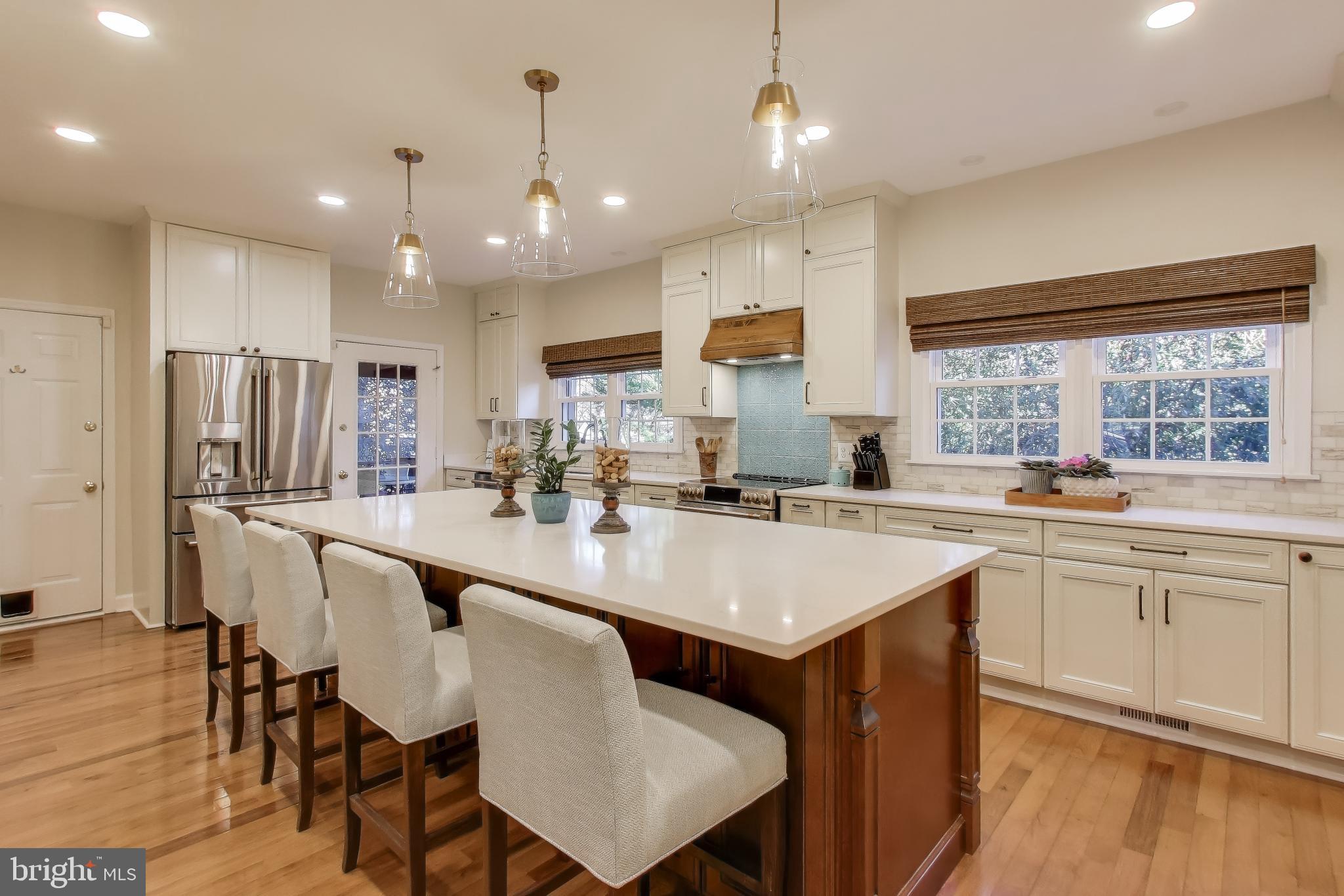 3717 JENNY LYNNE LANE