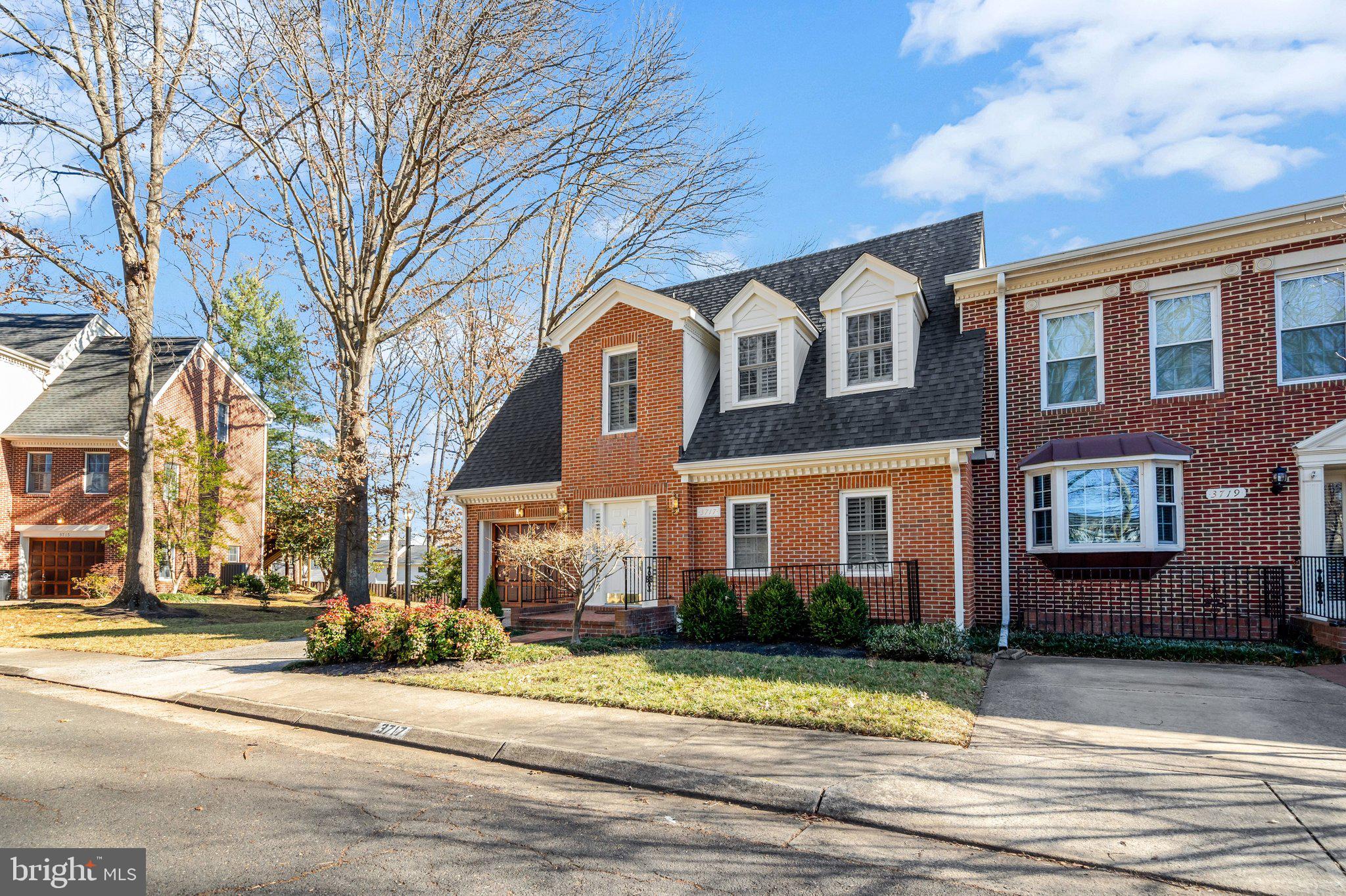 3717 JENNY LYNNE LANE