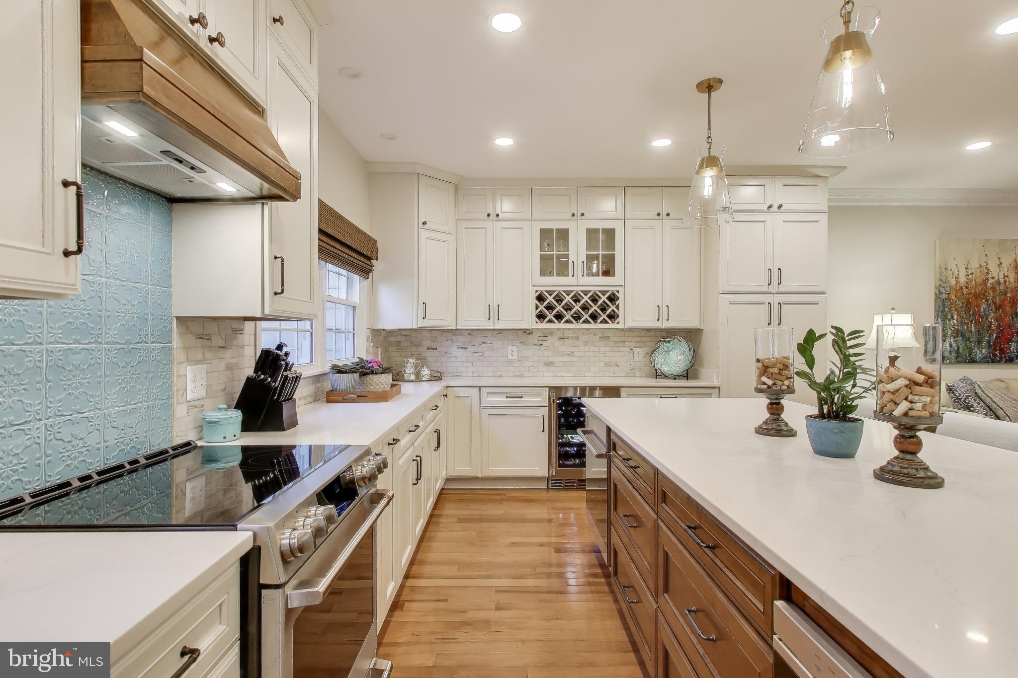 3717 JENNY LYNNE LANE