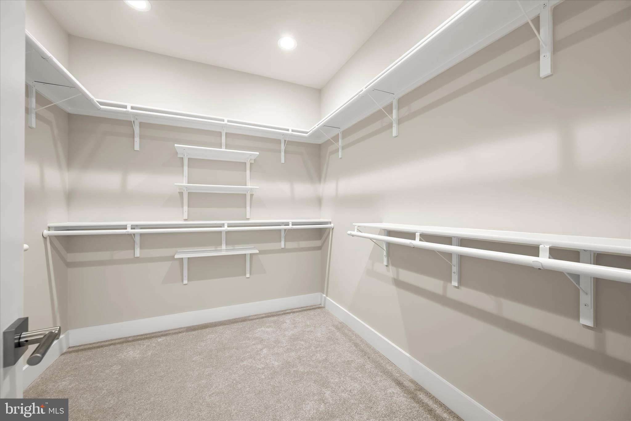 SHAMROCK ESTATES - Residential