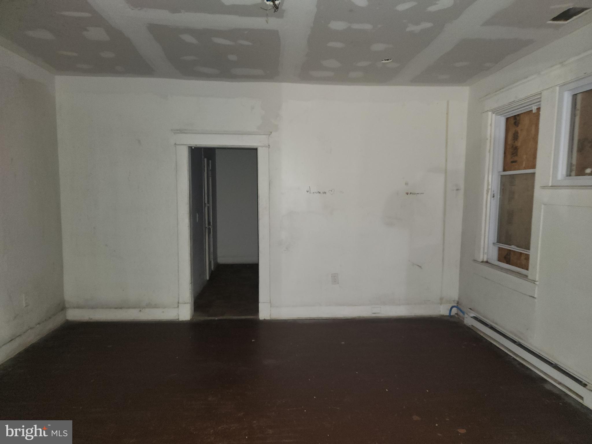 HOWARD PARK - Residential