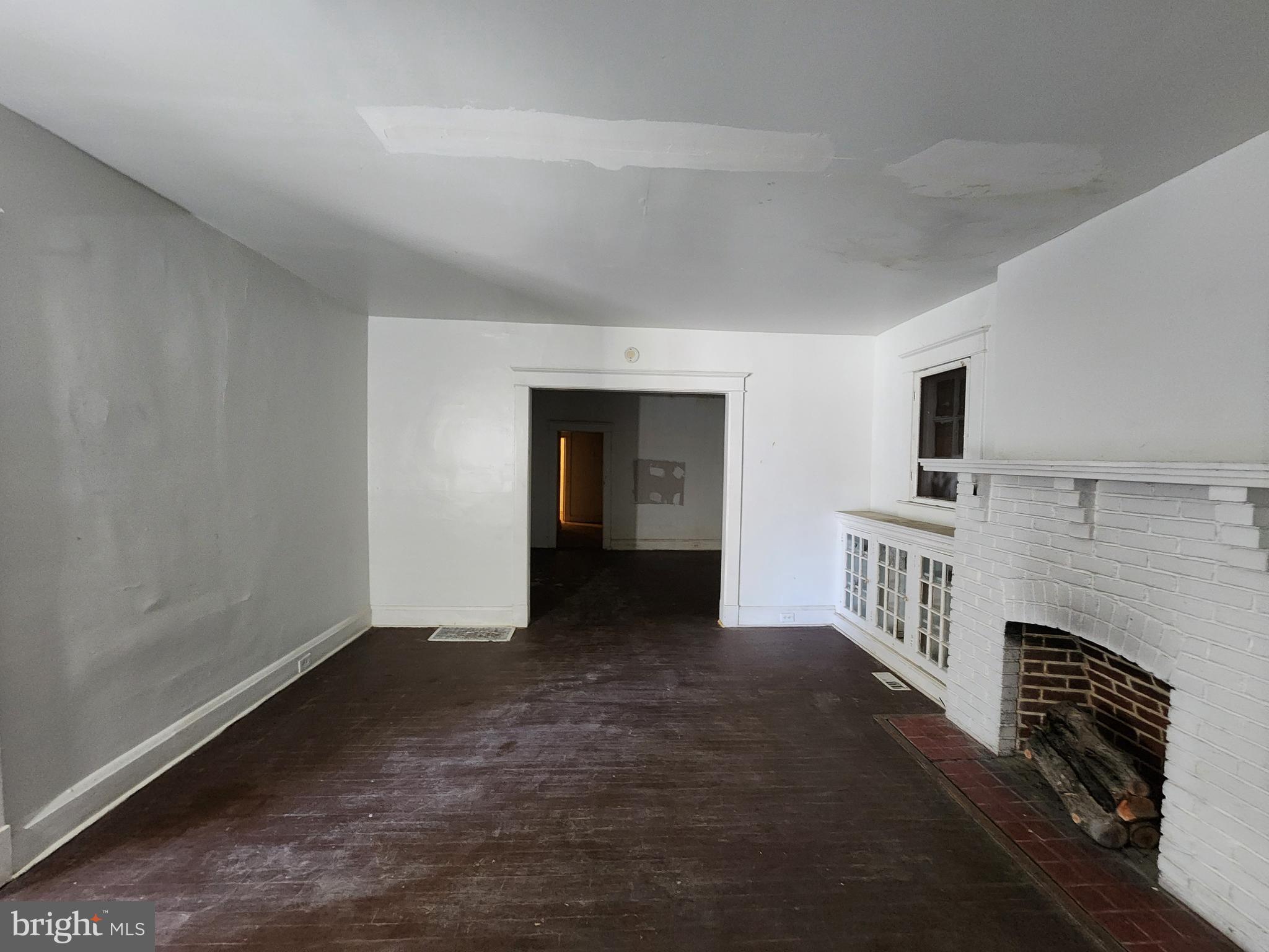 HOWARD PARK - Residential