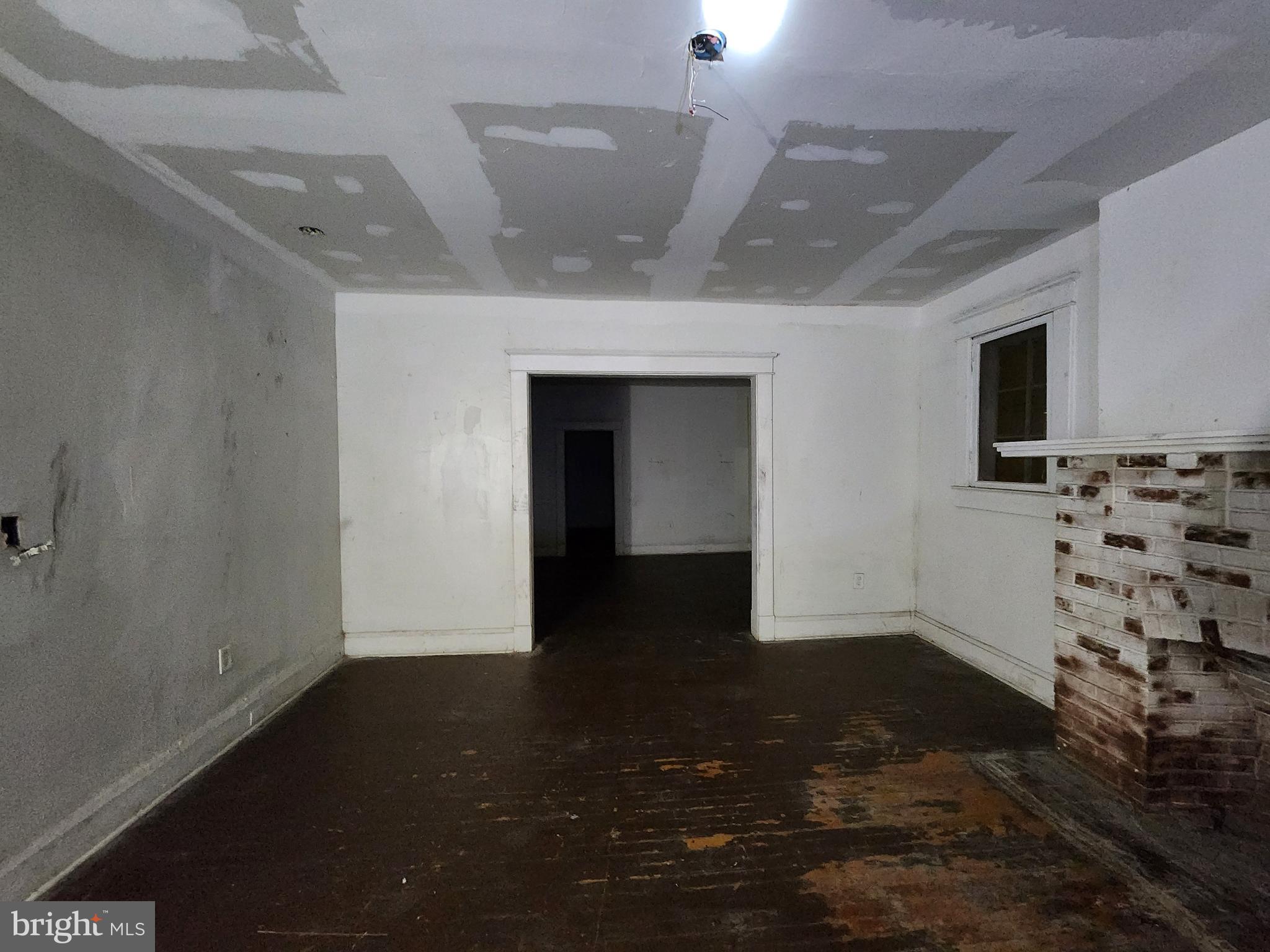 HOWARD PARK - Residential