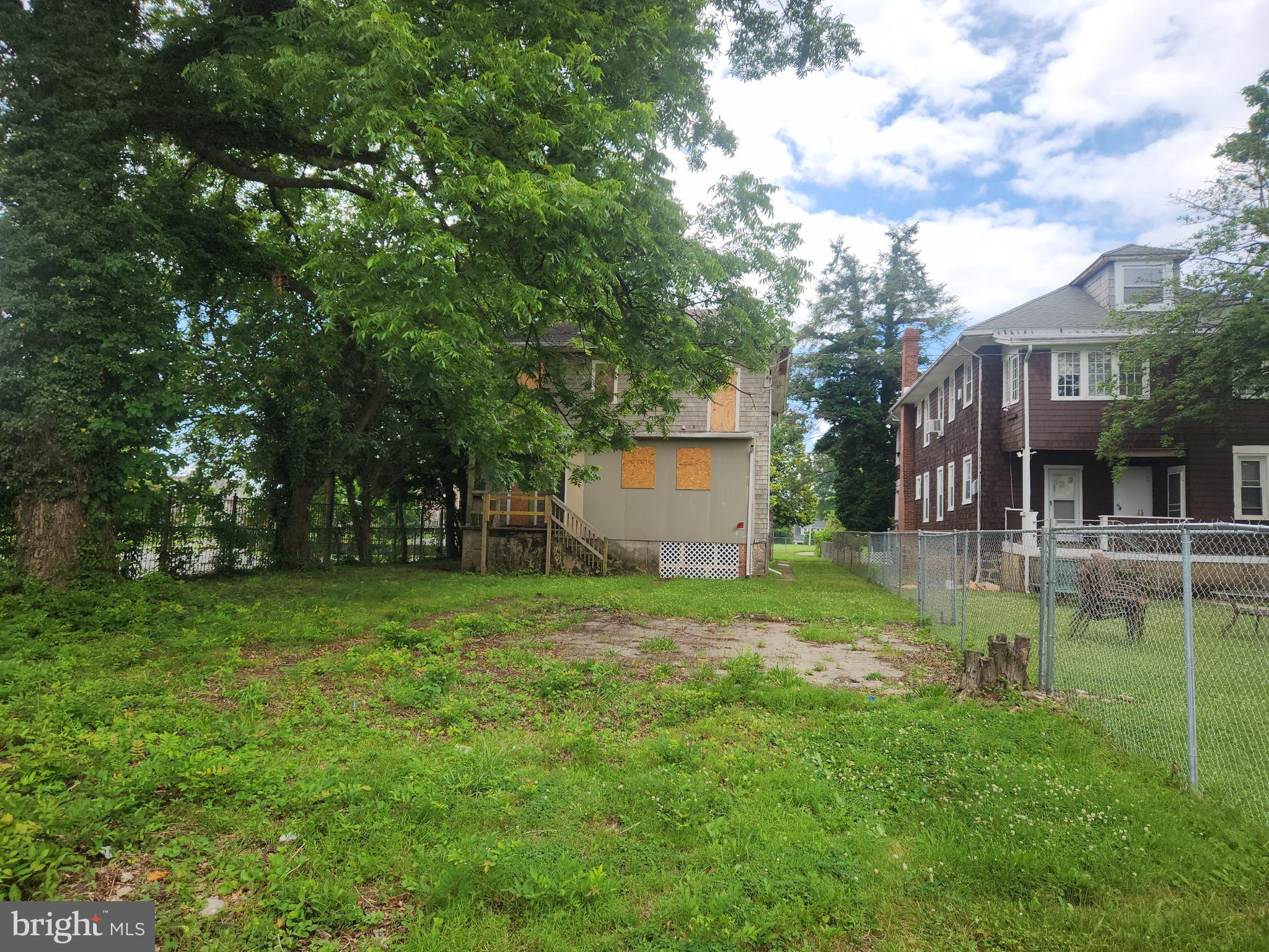 HOWARD PARK - Residential