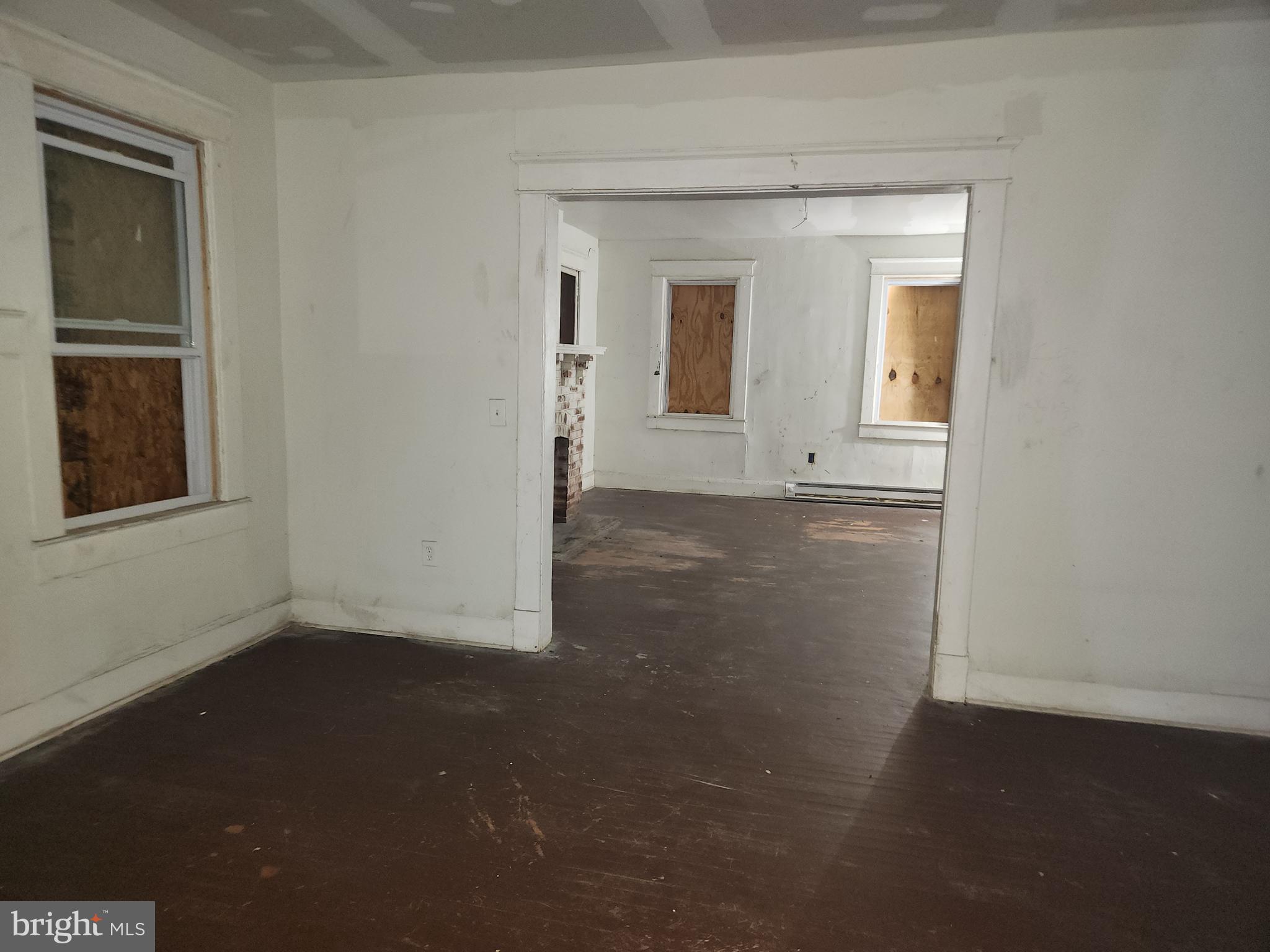 HOWARD PARK - Residential