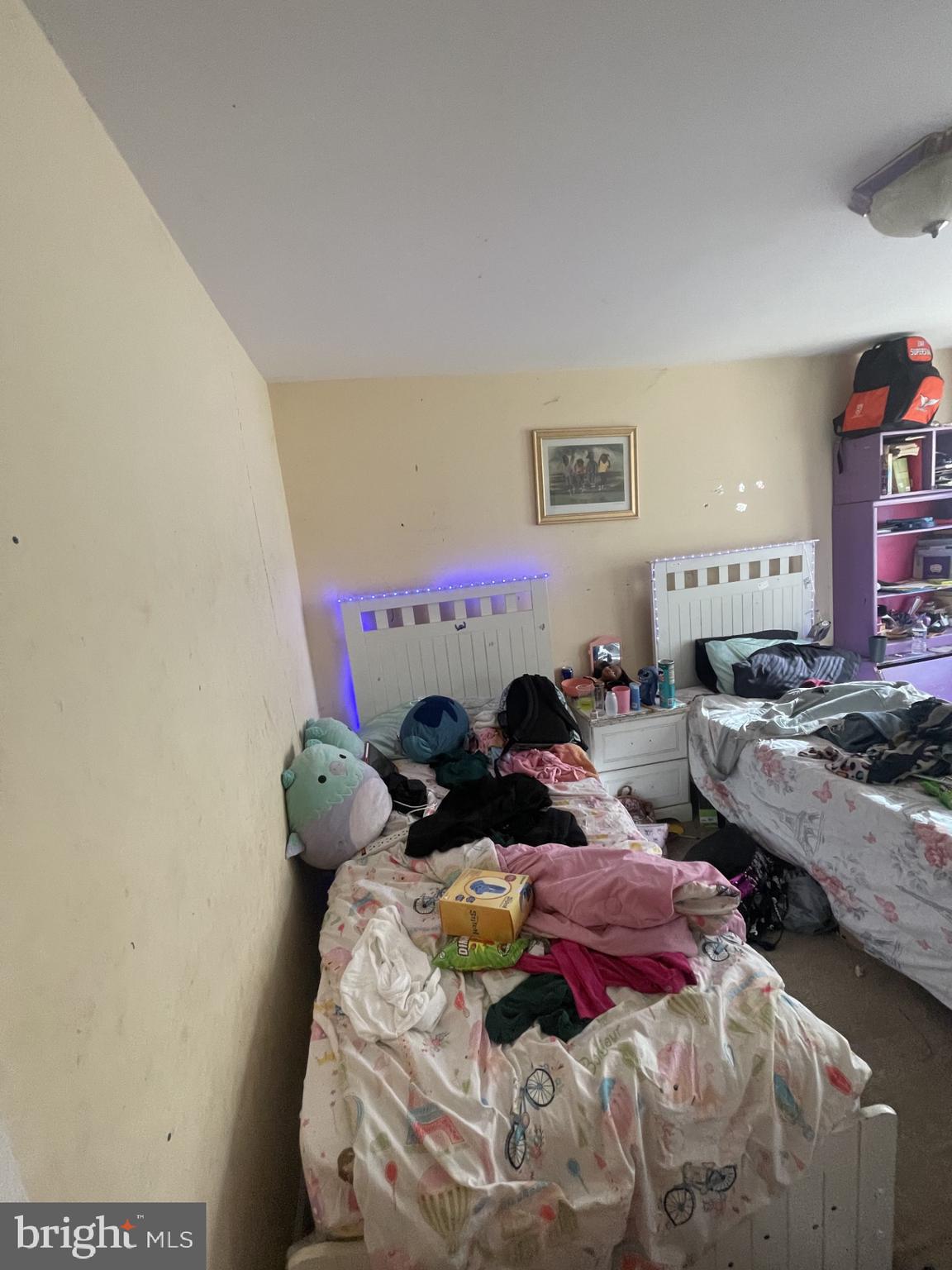 LAWNDALE - Residential