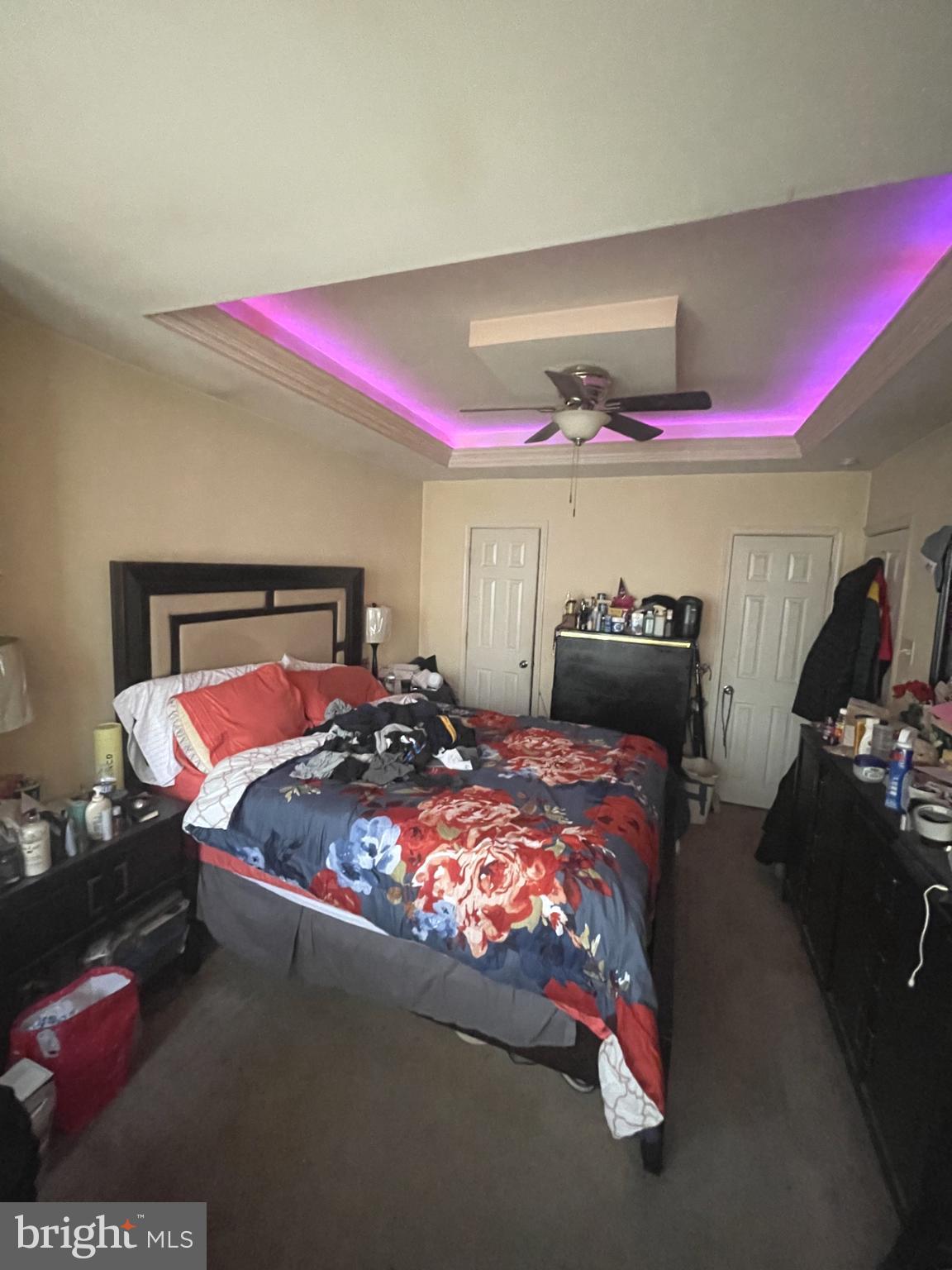 LAWNDALE - Residential