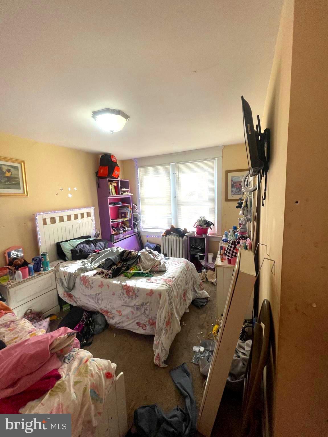 LAWNDALE - Residential