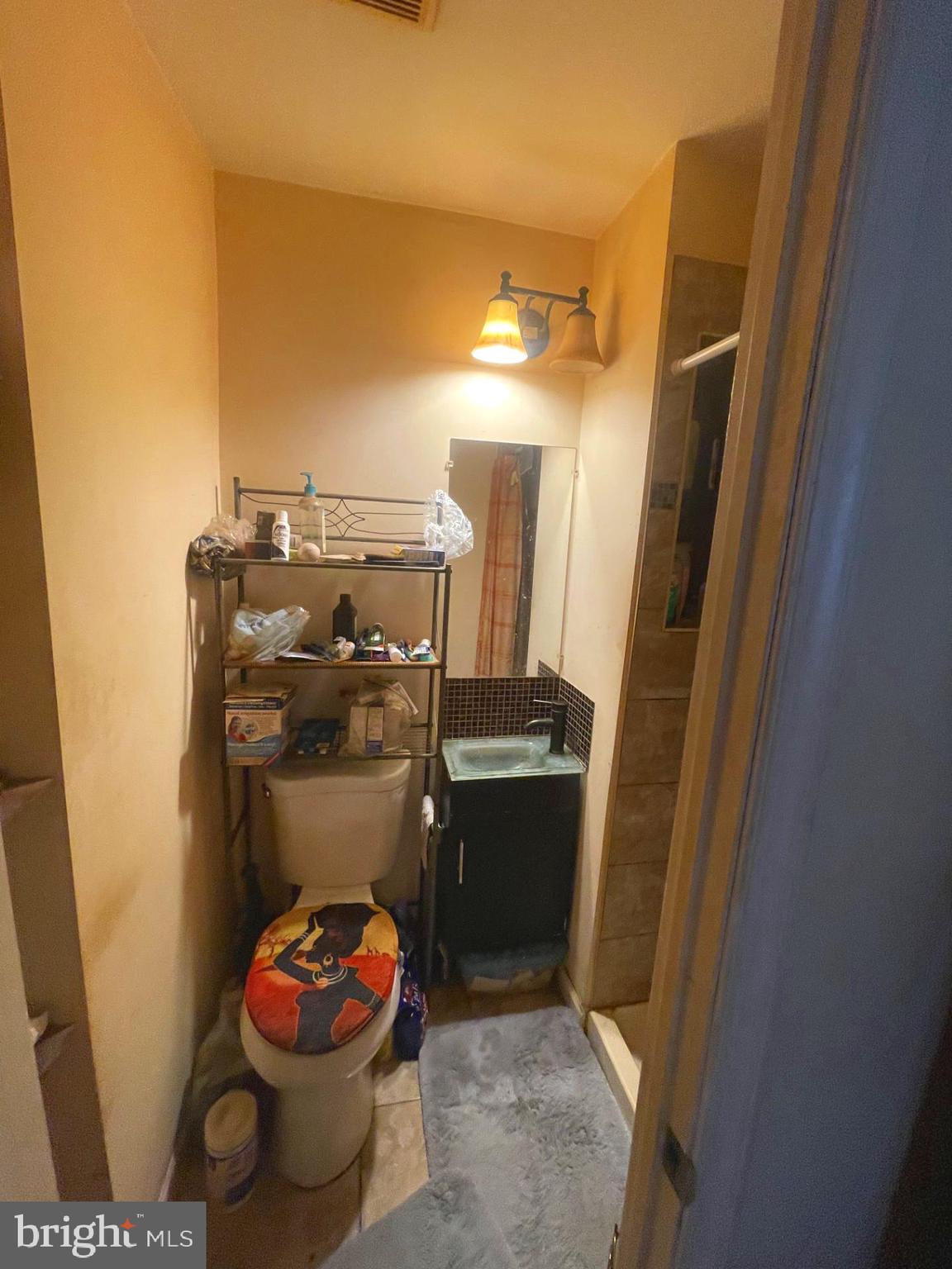 LAWNDALE - Residential