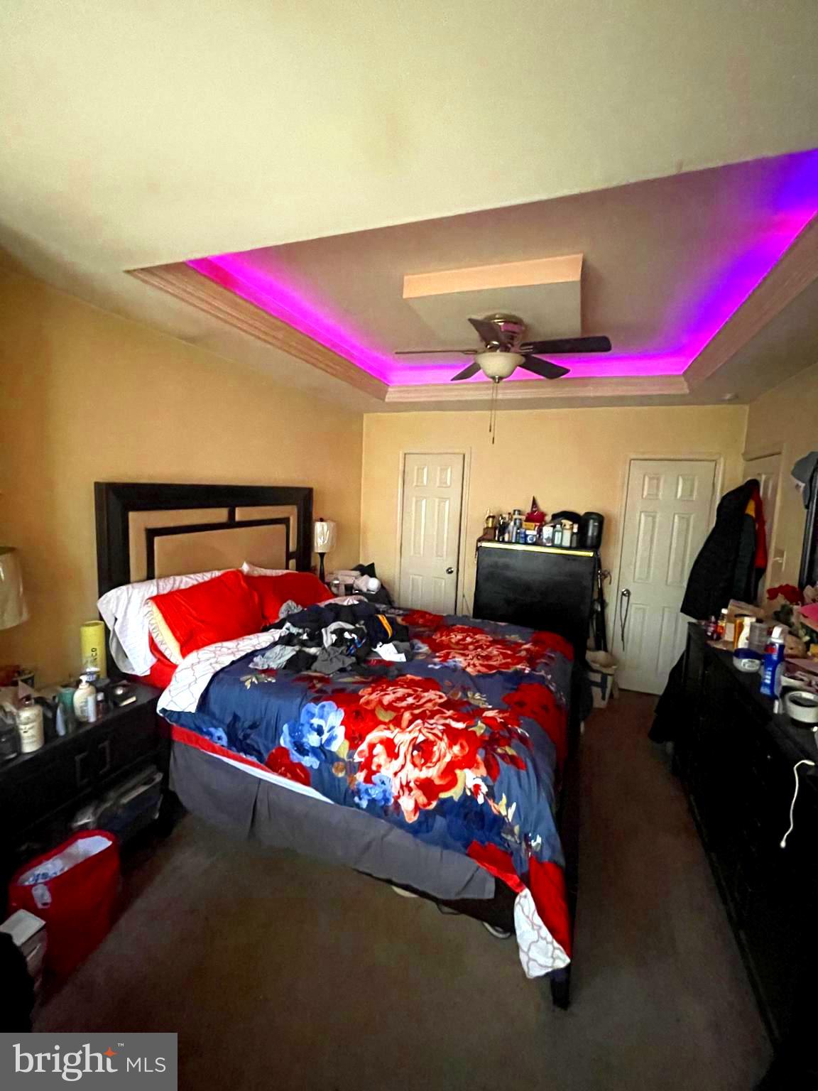 LAWNDALE - Residential