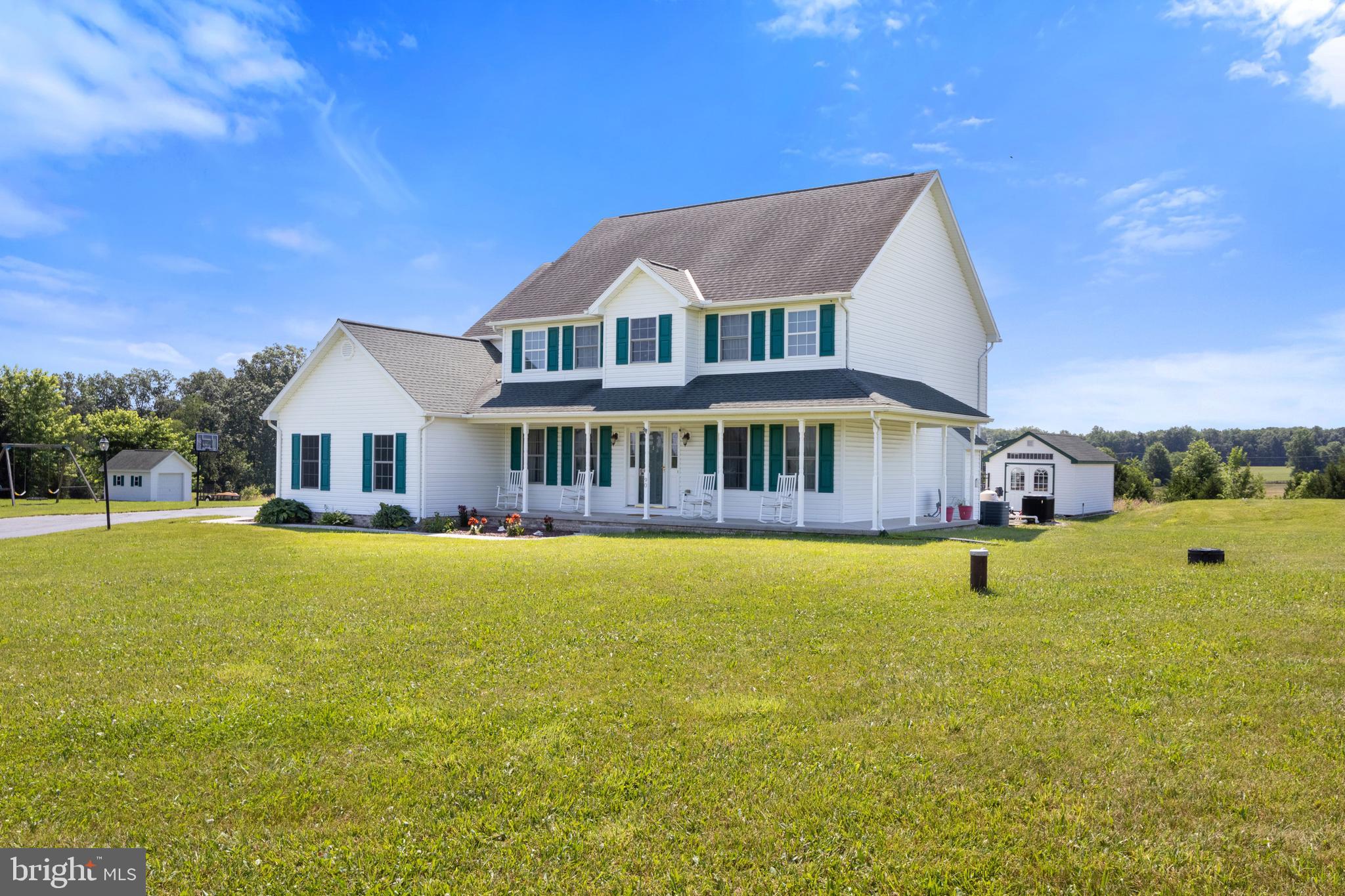 90 HUMMINGBIRD LANE