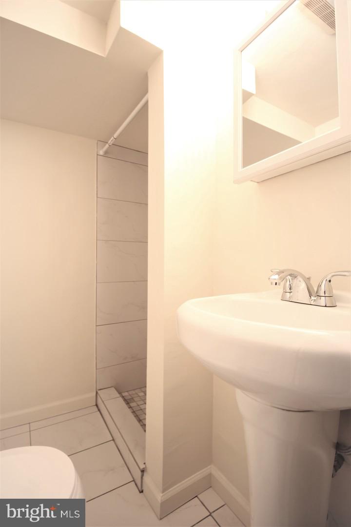 ALEXANDRIA - Residential Lease