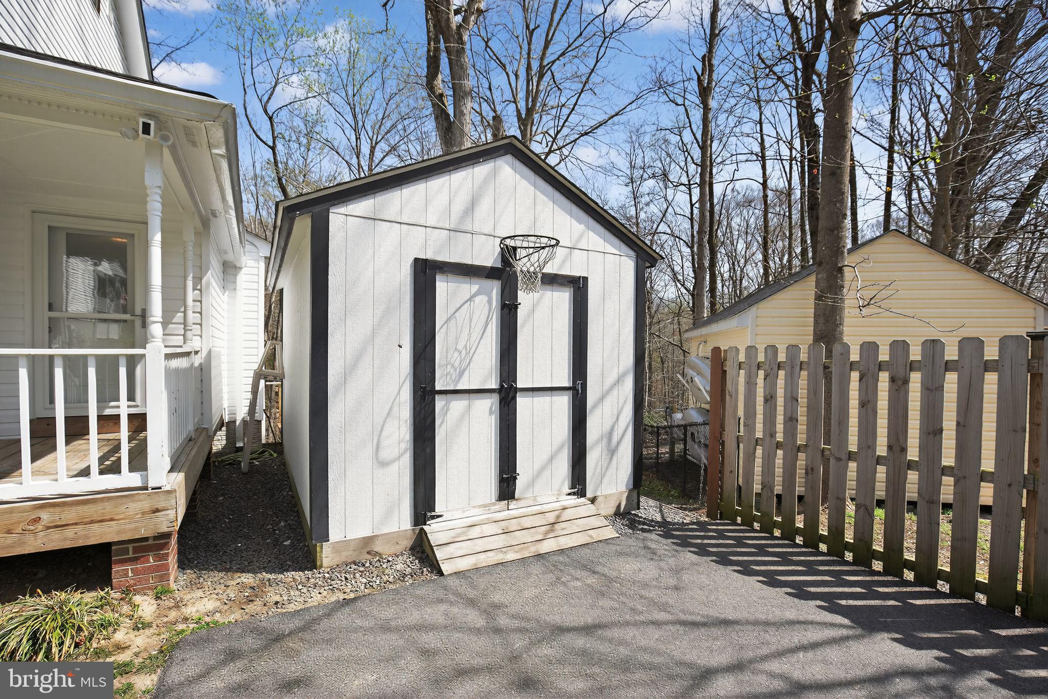 APPLE GREENE - Residential