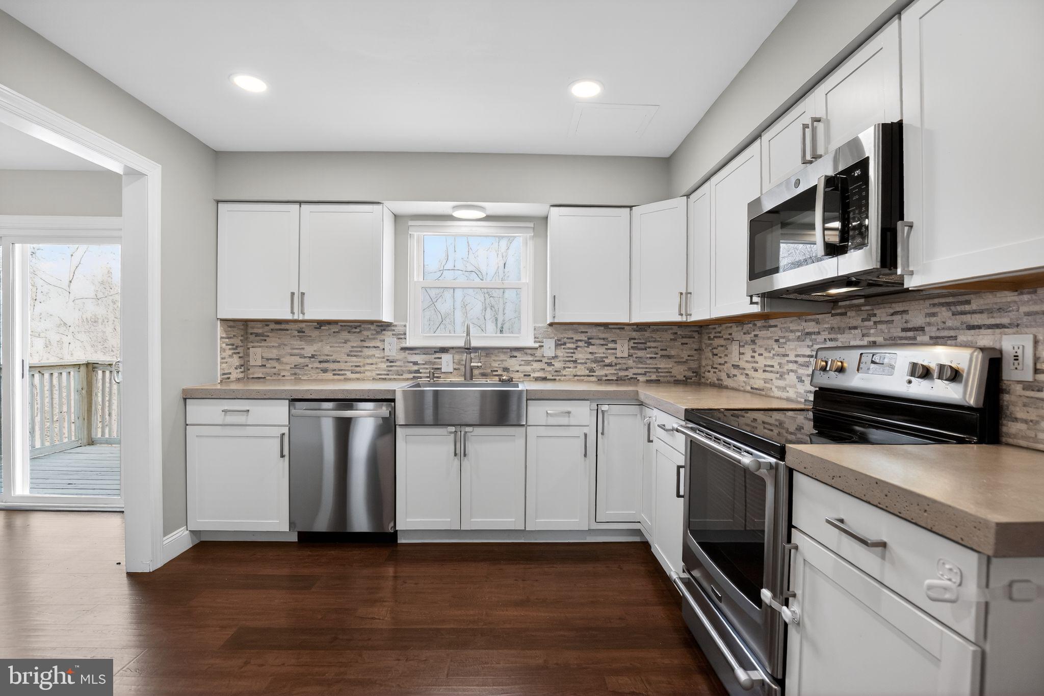 APPLE GREENE - Residential