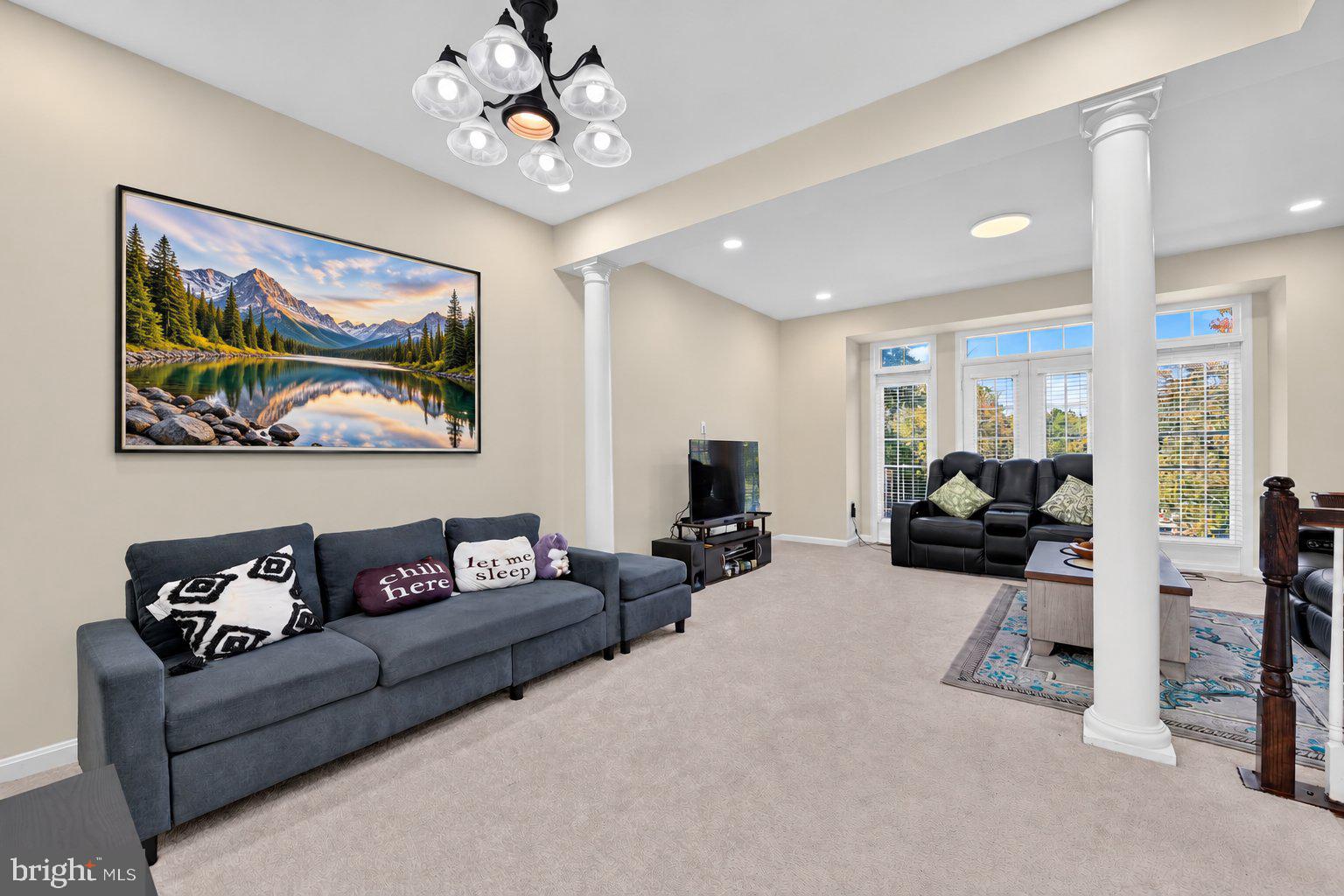 24704 CLOCK TOWER SQUARE