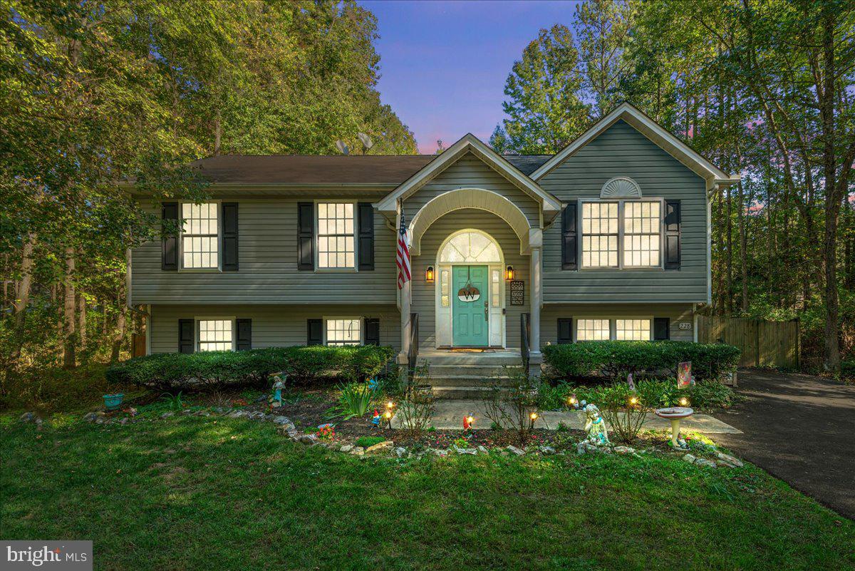 LAKE CAROLINE - Residential