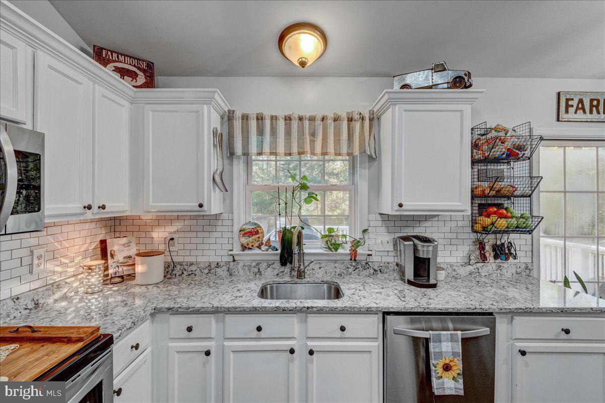 LAKE CAROLINE - Residential