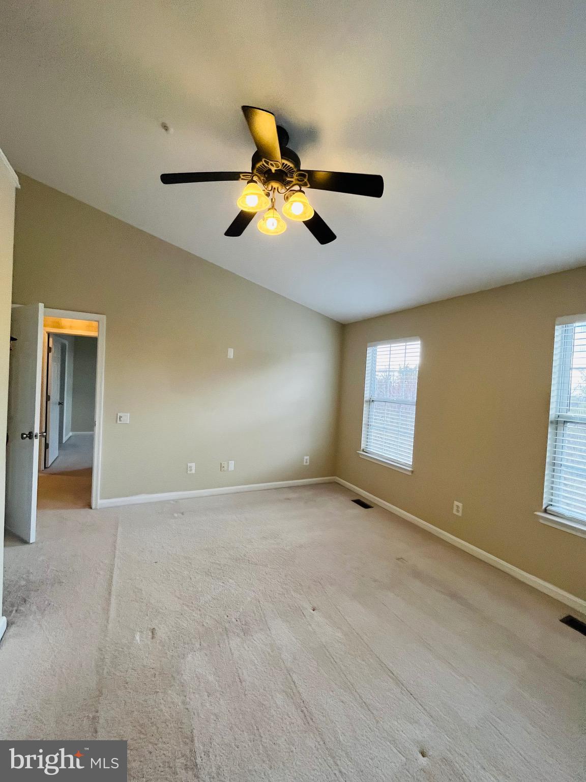 DOMINION STATION CONDOMINIUM - Residential Lease