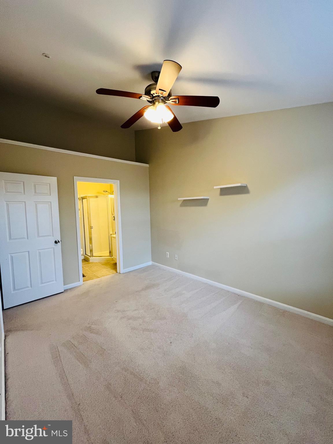 DOMINION STATION CONDOMINIUM - Residential Lease