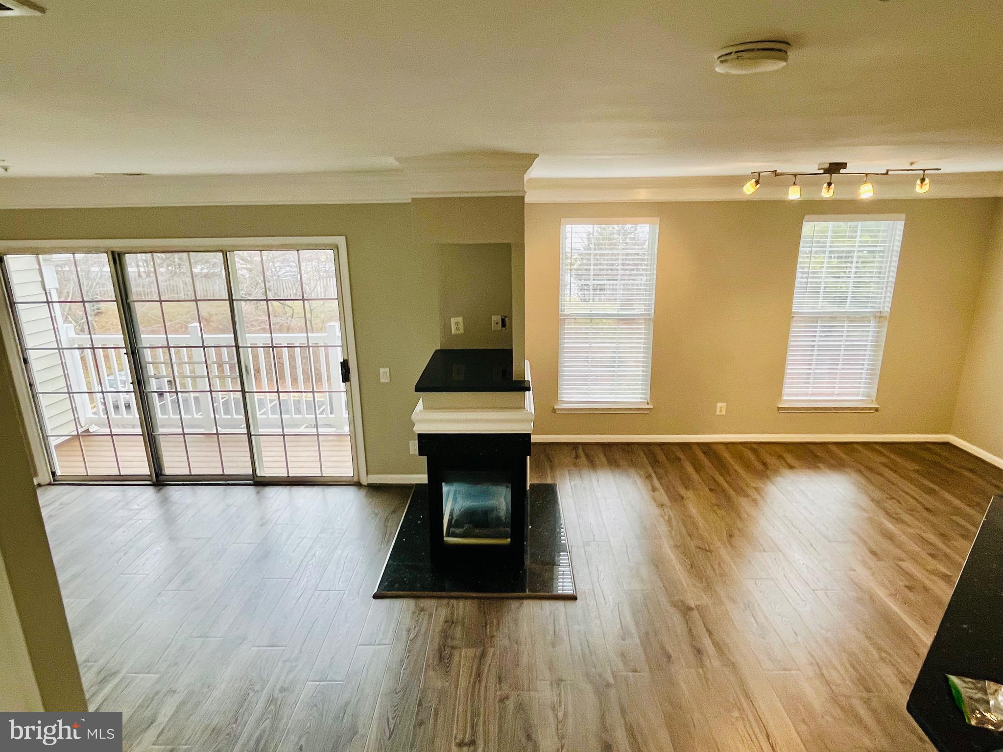 DOMINION STATION CONDOMINIUM - Residential Lease