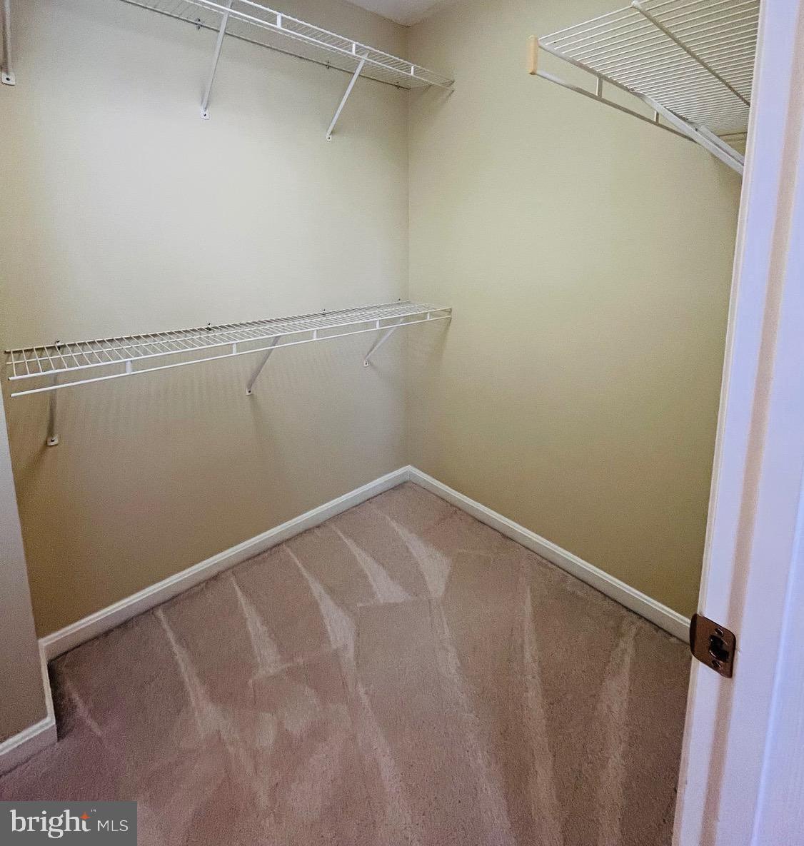 DOMINION STATION CONDOMINIUM - Residential Lease