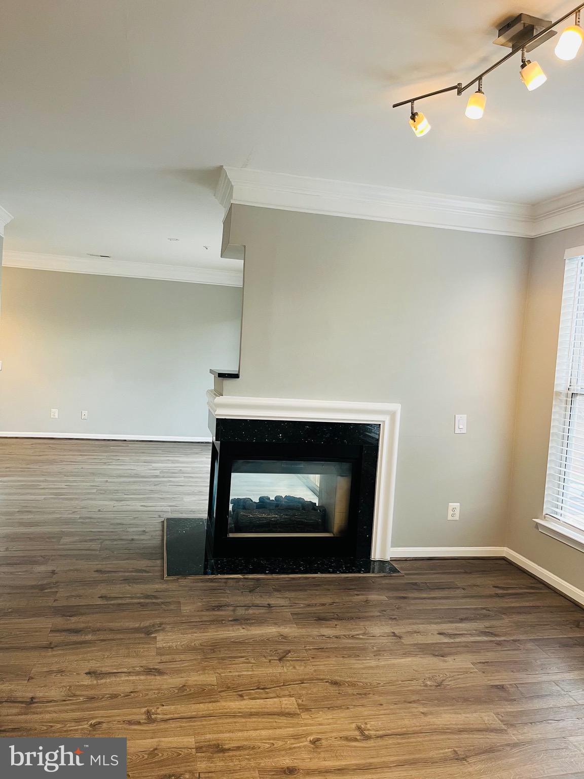 DOMINION STATION CONDOMINIUM - Residential Lease