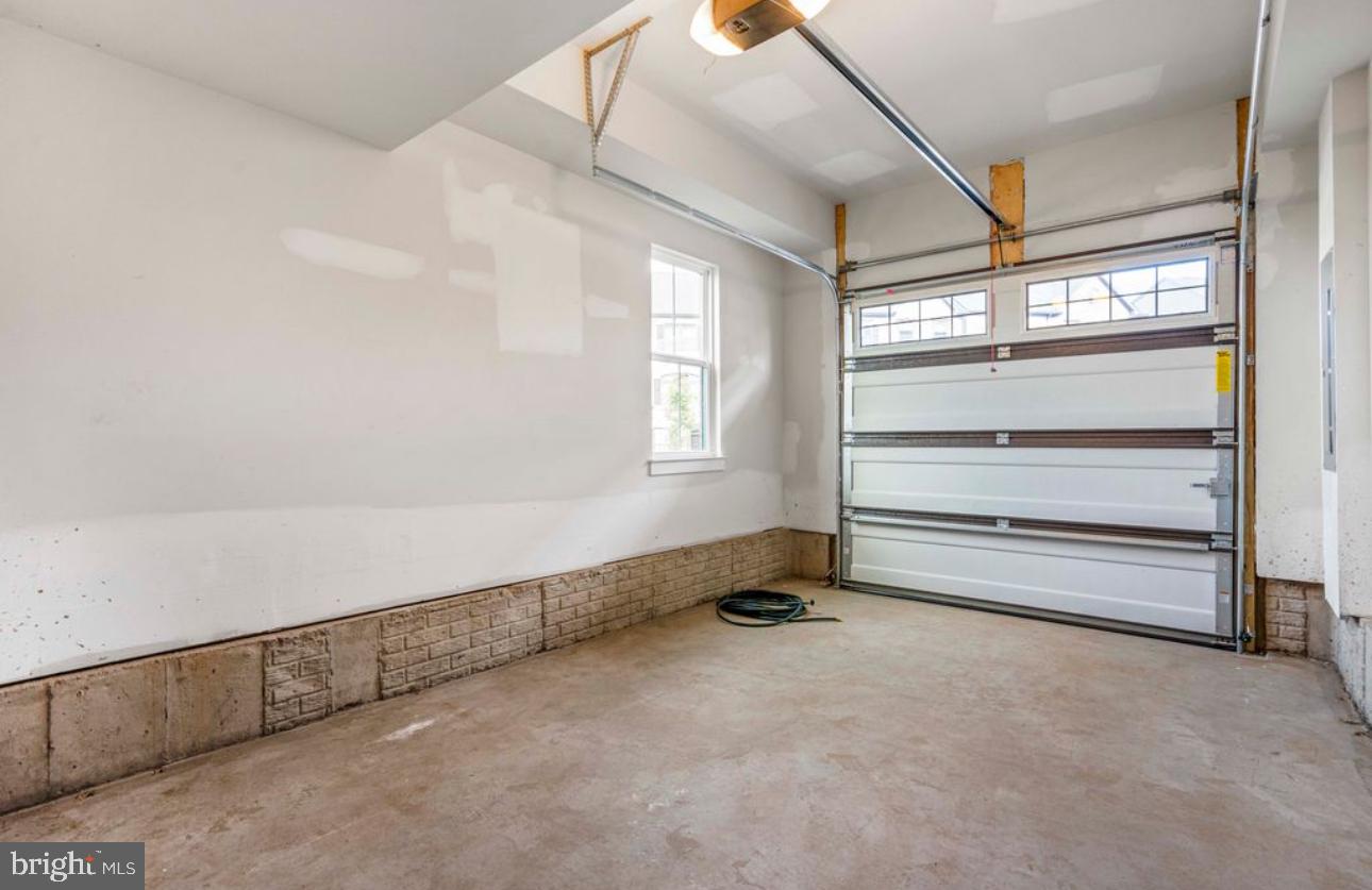 ARCOLA TOWN CENTER - Residential Lease