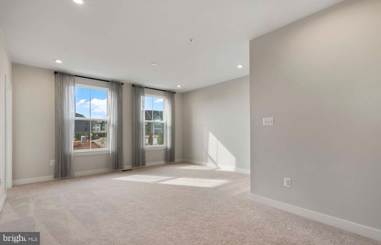 ARCOLA TOWN CENTER - Residential Lease