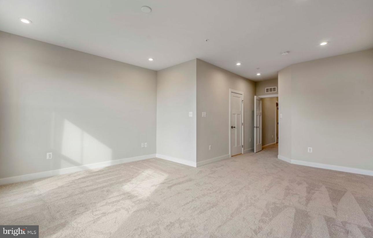 ARCOLA TOWN CENTER - Residential Lease