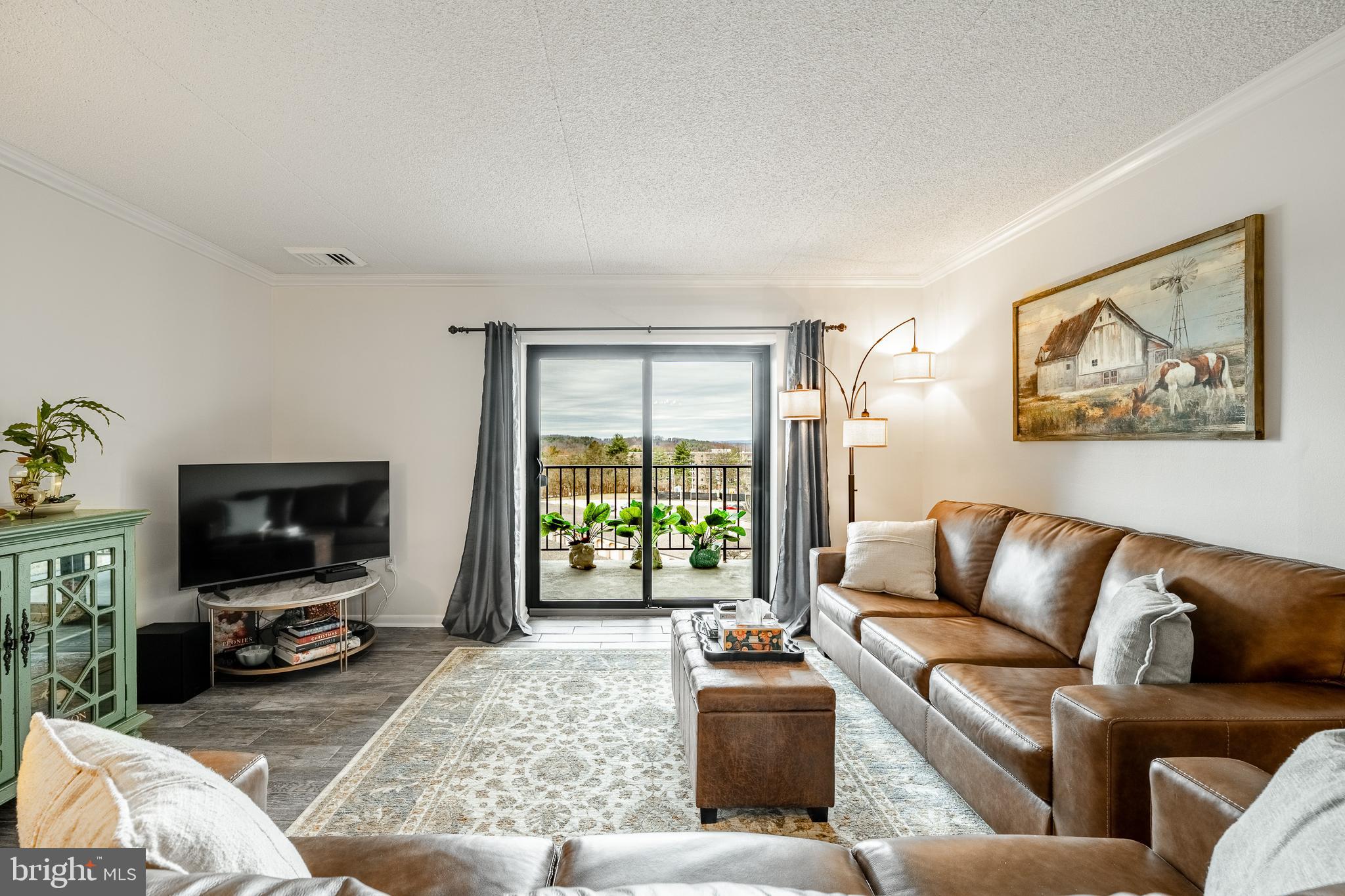 VALLEY FORGE TOWER - Residential