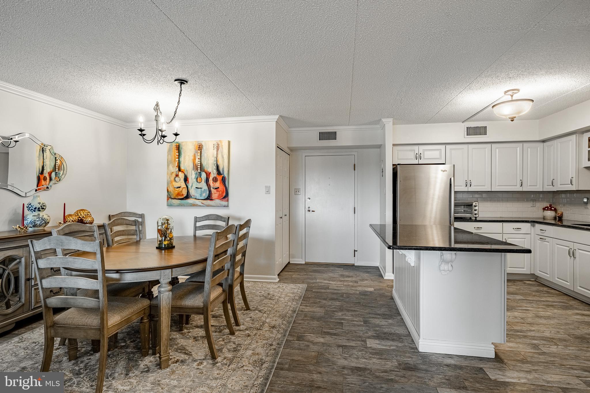 VALLEY FORGE TOWER - Residential