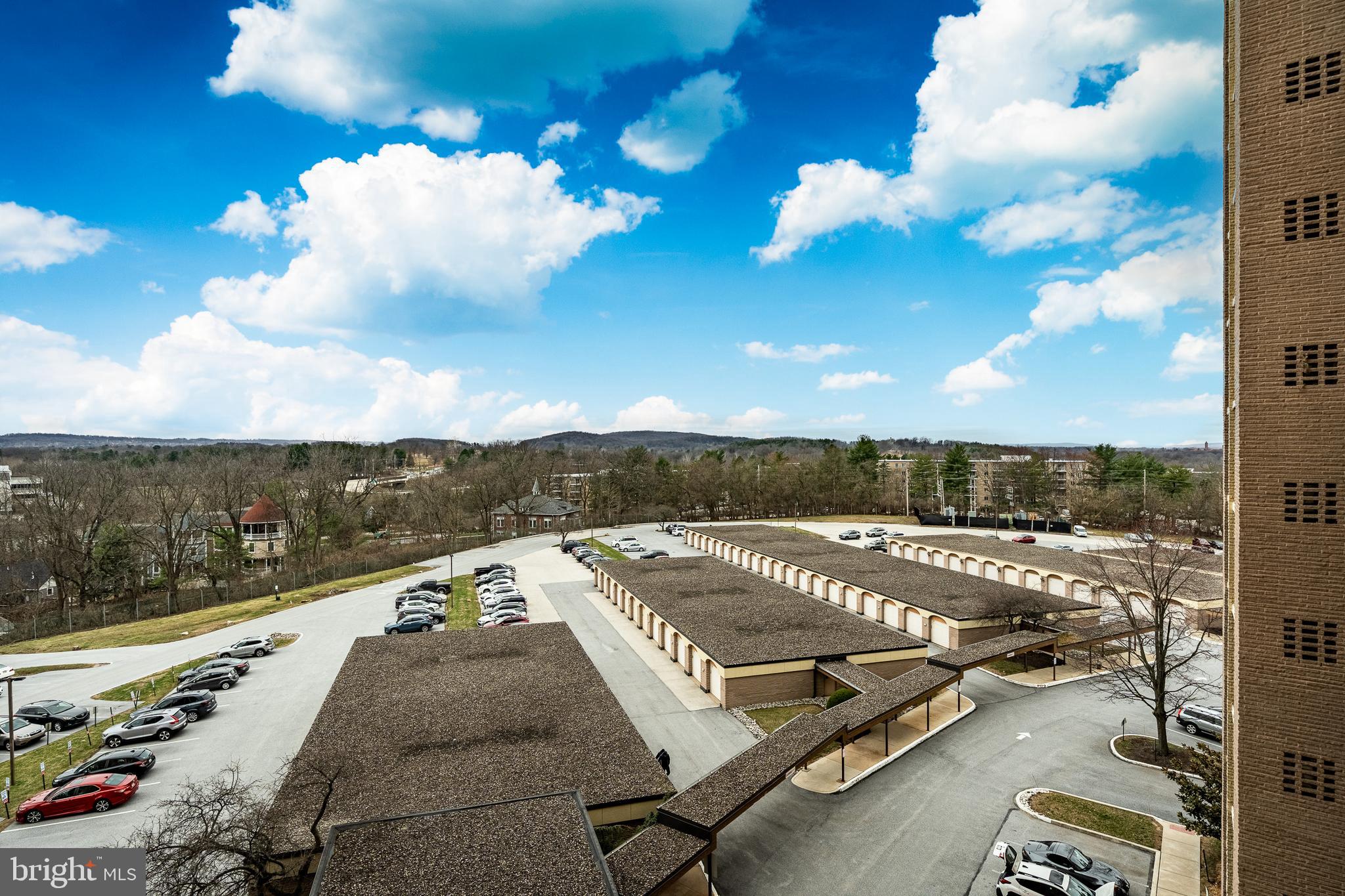 VALLEY FORGE TOWER - Residential