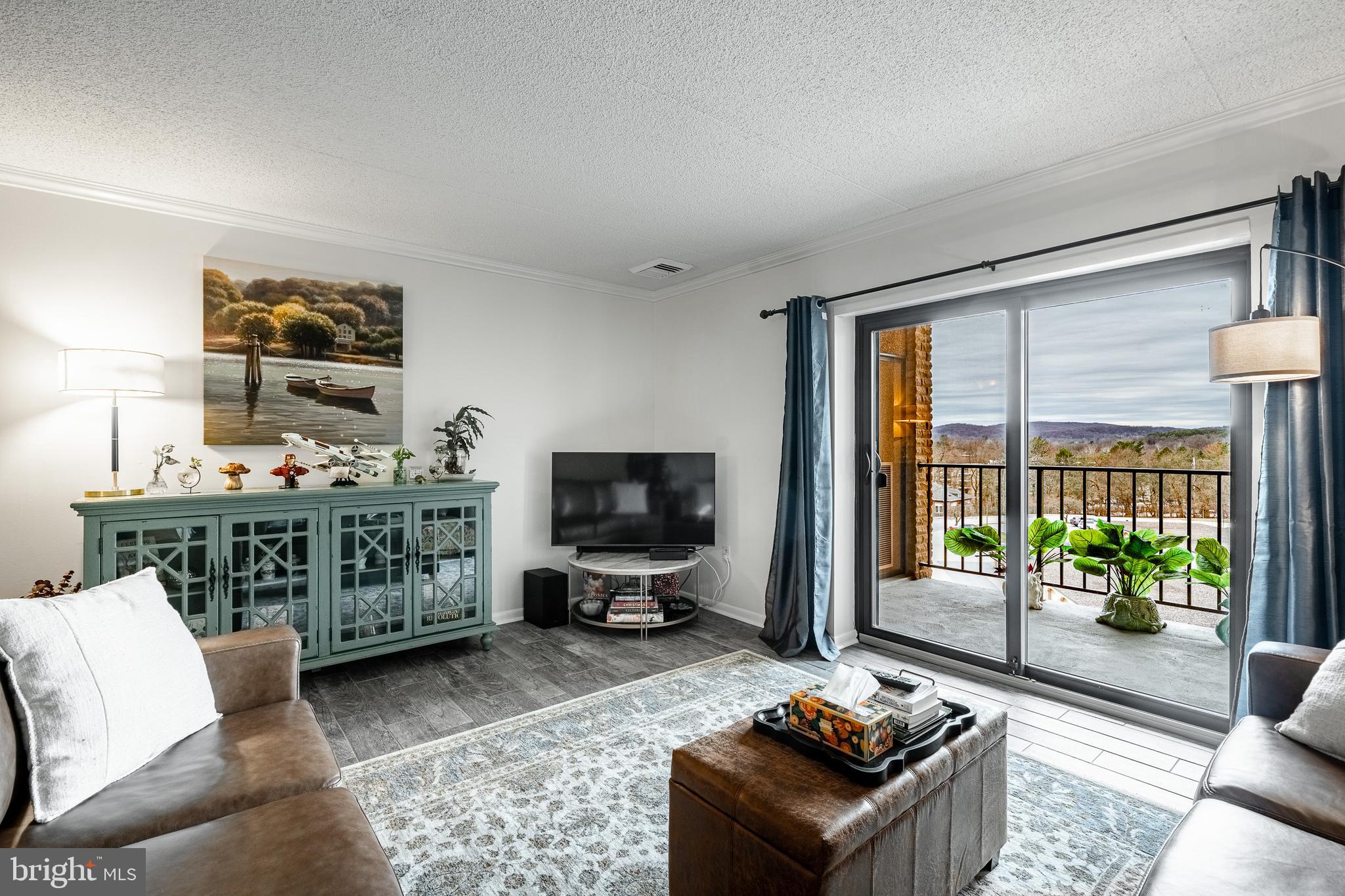 VALLEY FORGE TOWER - Residential