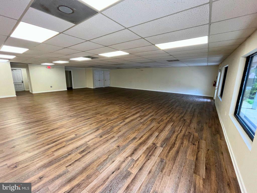 HOLLYWOOD PLAZA - Commercial Lease