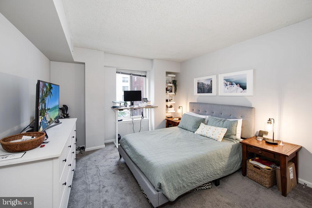 LOGAN CIRCLE - Residential Lease