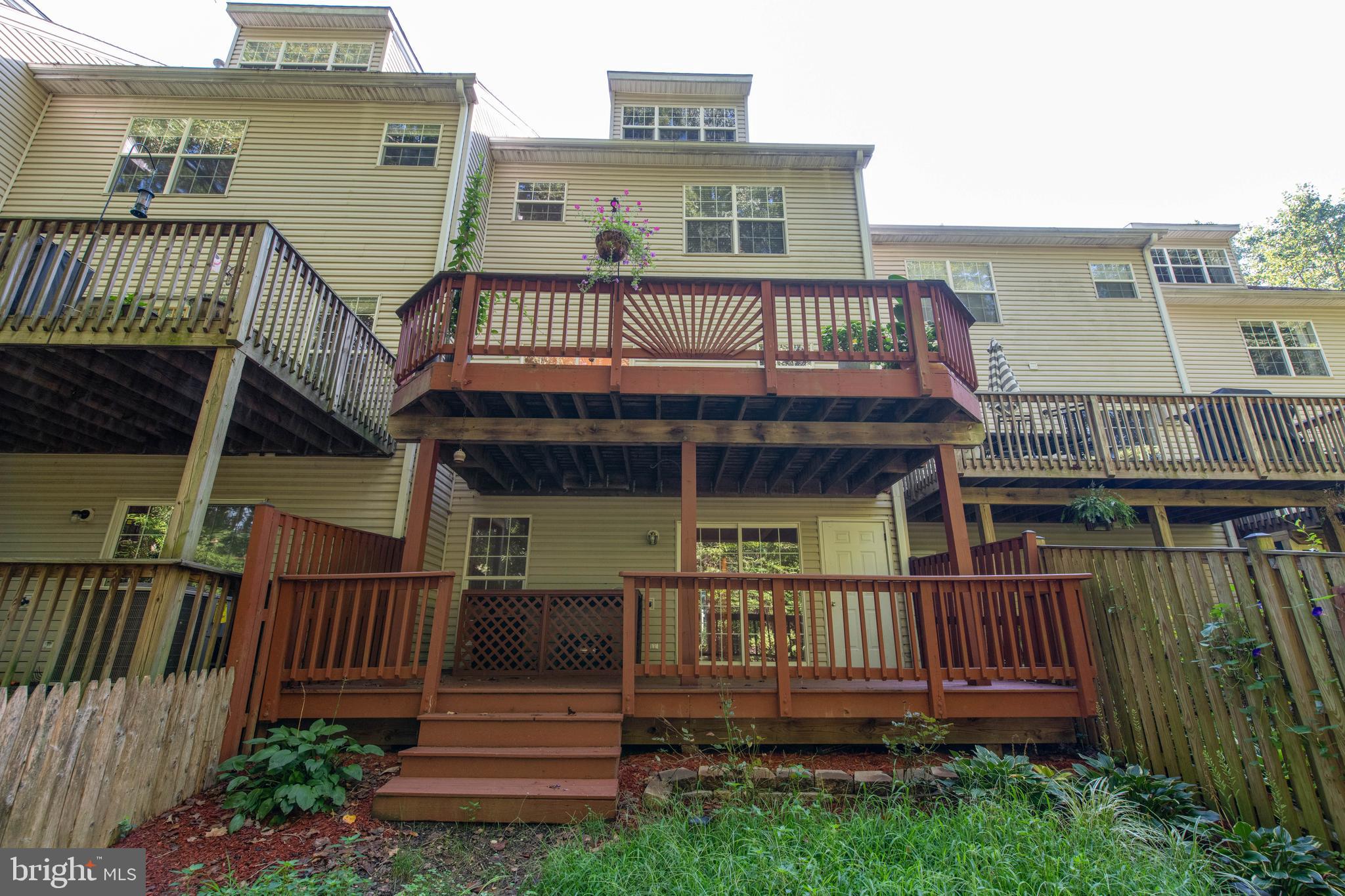 WATERS EDGE AT WOODS LANDING - Residential Lease