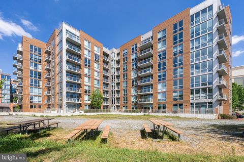 Tiny photo for 88 V Street SW #808, WASHINGTON, DC 20024 (MLS # DCDC2259308)