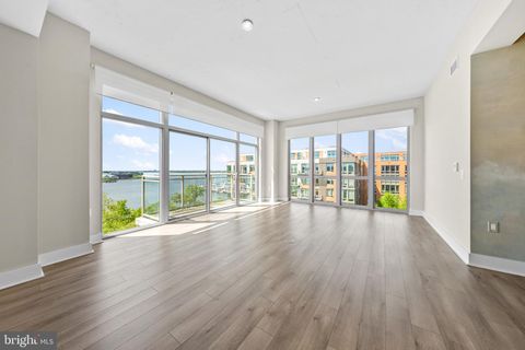 Tiny photo for 88 V Street SW #808, WASHINGTON, DC 20024 (MLS # DCDC2259308)
