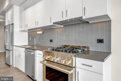 Tiny photo for 88 V Street SW #808, WASHINGTON, DC 20024 (MLS # DCDC2259308)