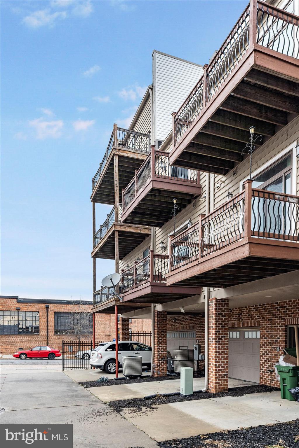 BUTCHERS HILL - Residential Lease