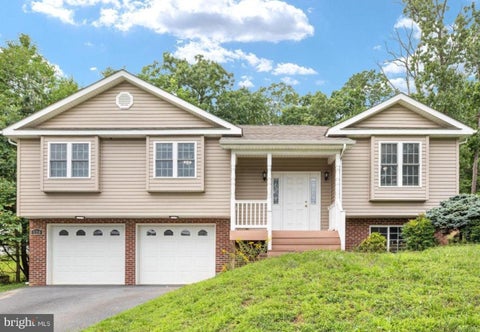 Homes For Rent - 120 Hawk Trail<br/> WINCHESTER, VA 22602