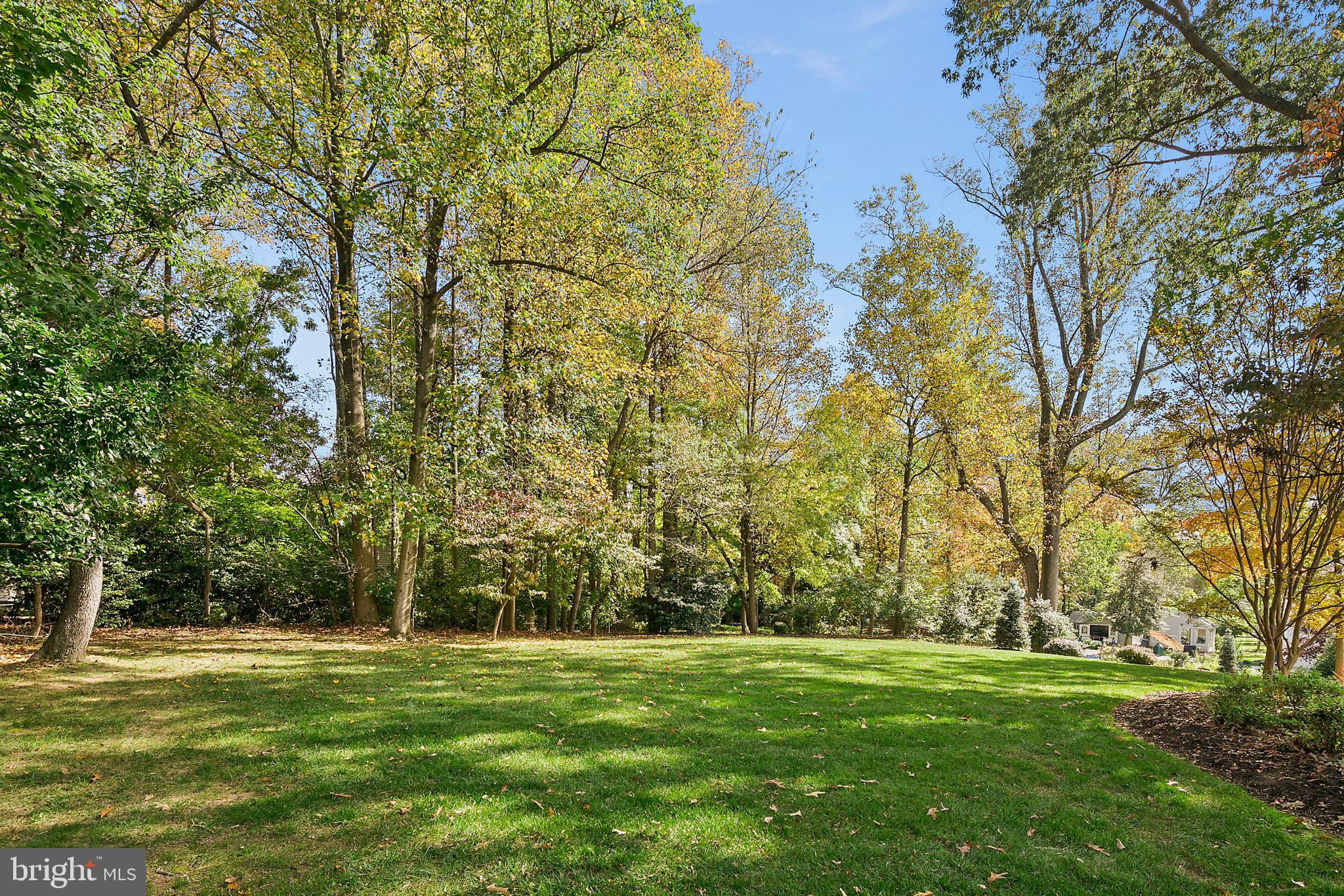 CREEK CROSSING VILLA - Residential