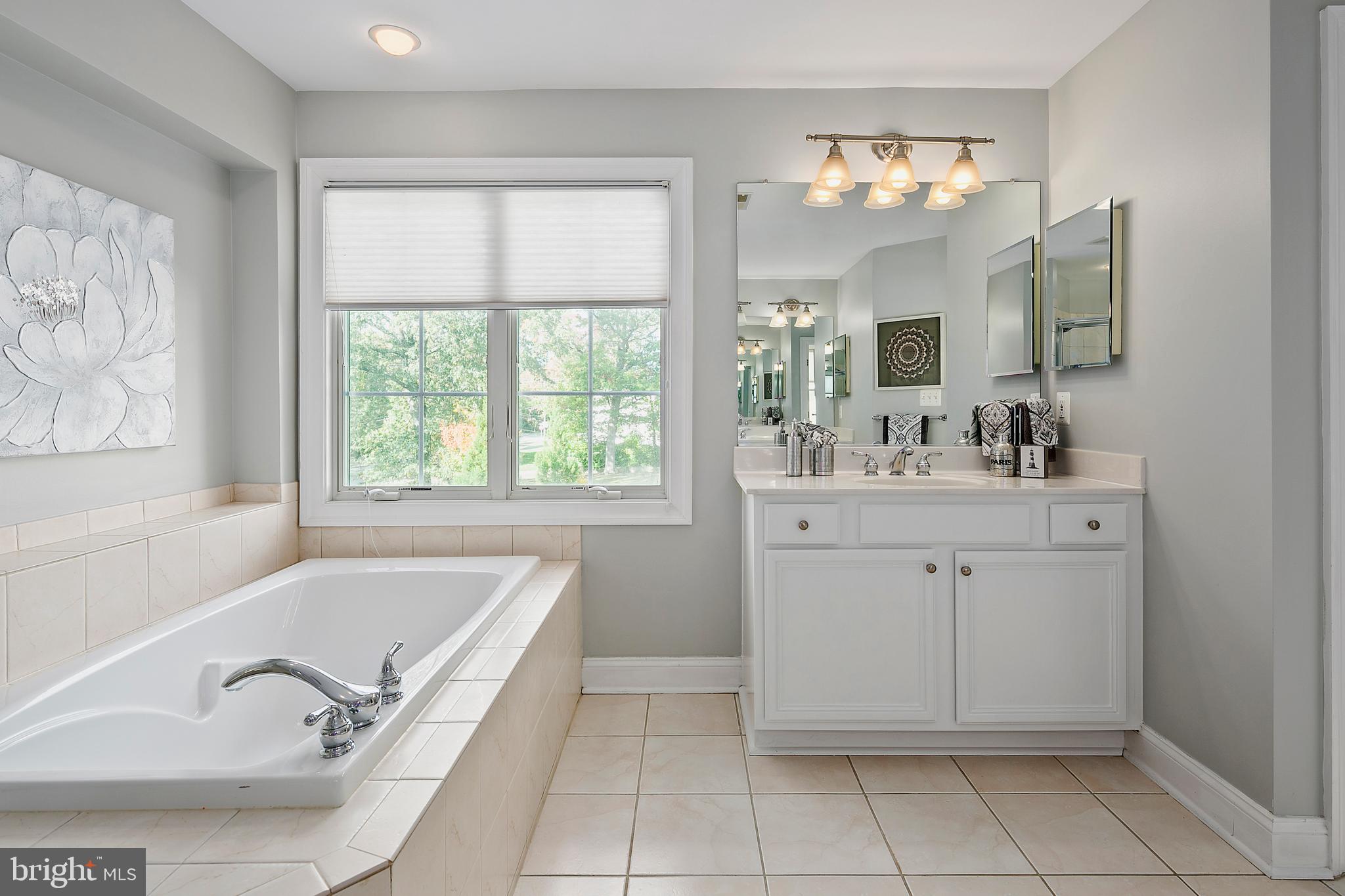 CREEK CROSSING VILLA - Residential