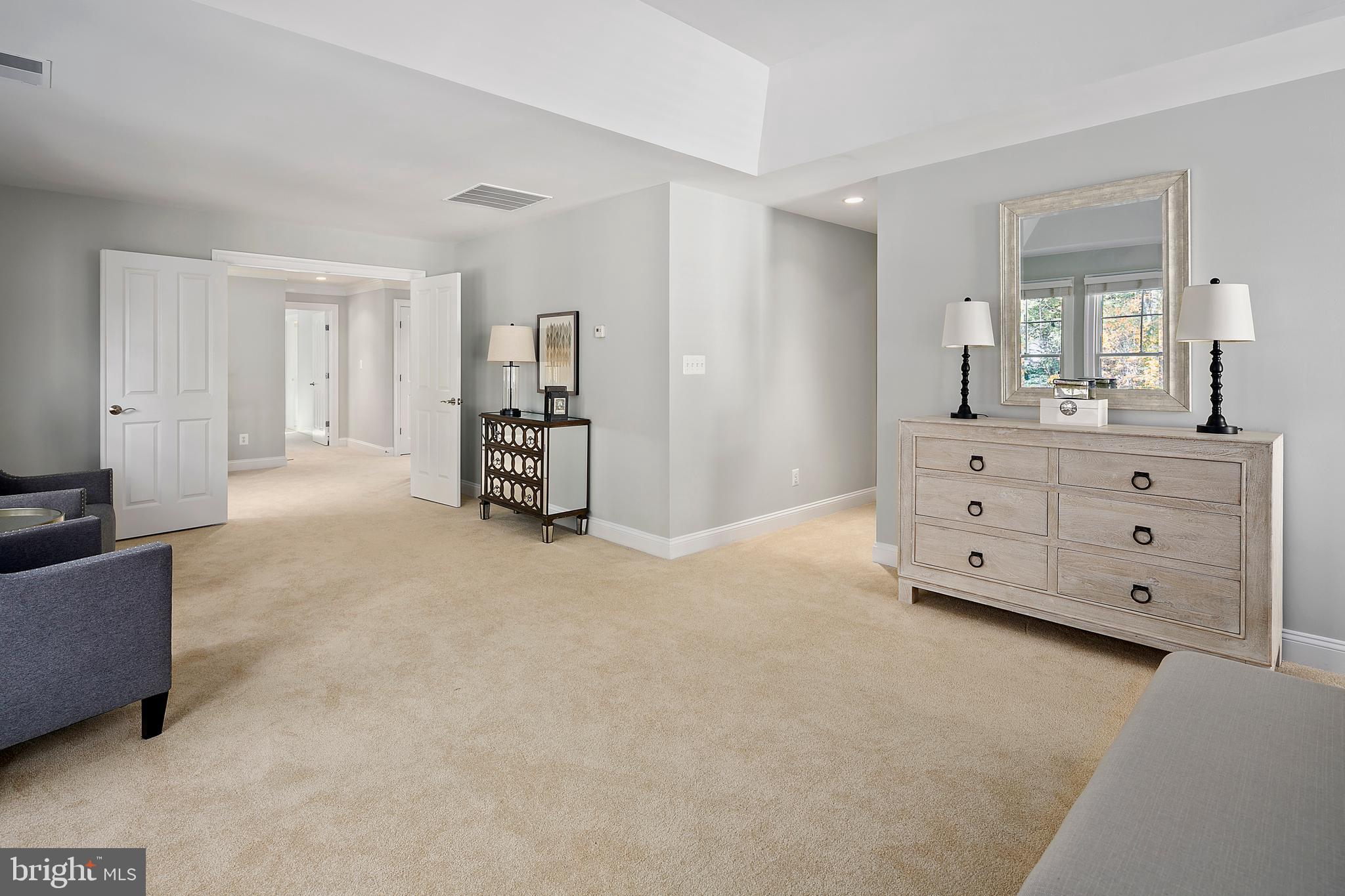 CREEK CROSSING VILLA - Residential