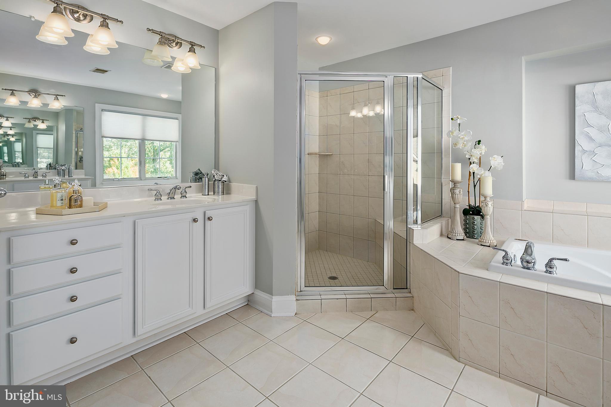 CREEK CROSSING VILLA - Residential